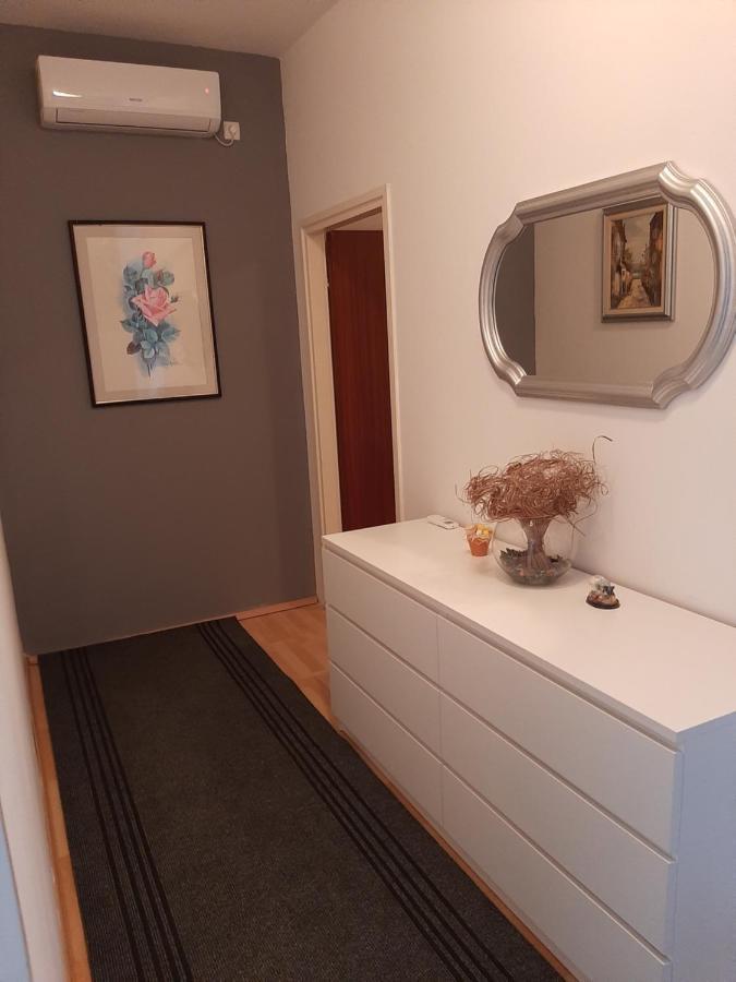 Apartment Viki Лозовац Экстерьер фото