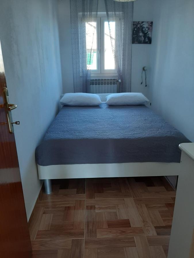 Apartment Viki Лозовац Экстерьер фото