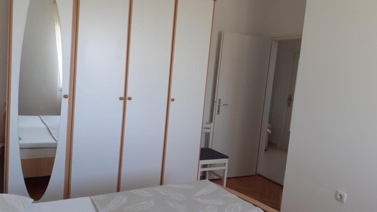 Apartment Viki Лозовац Экстерьер фото