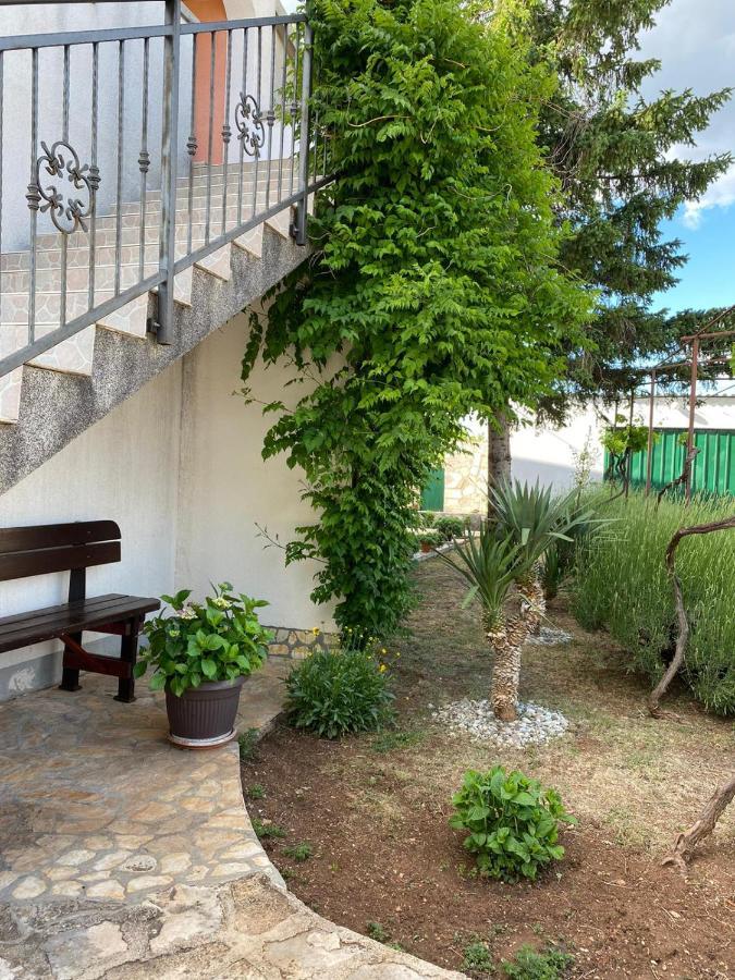 Apartment Viki Лозовац Экстерьер фото
