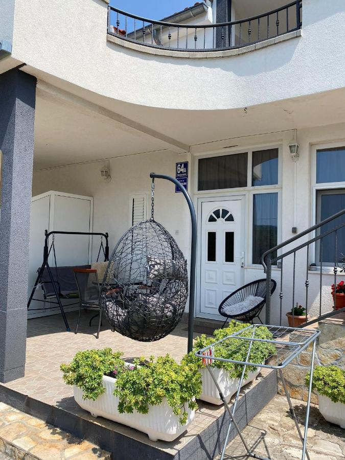 Apartment Viki Лозовац Экстерьер фото